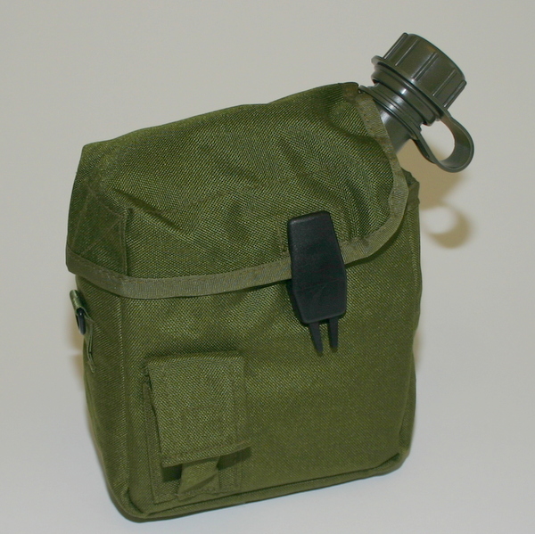 US GI 2 Quart Water Bladder